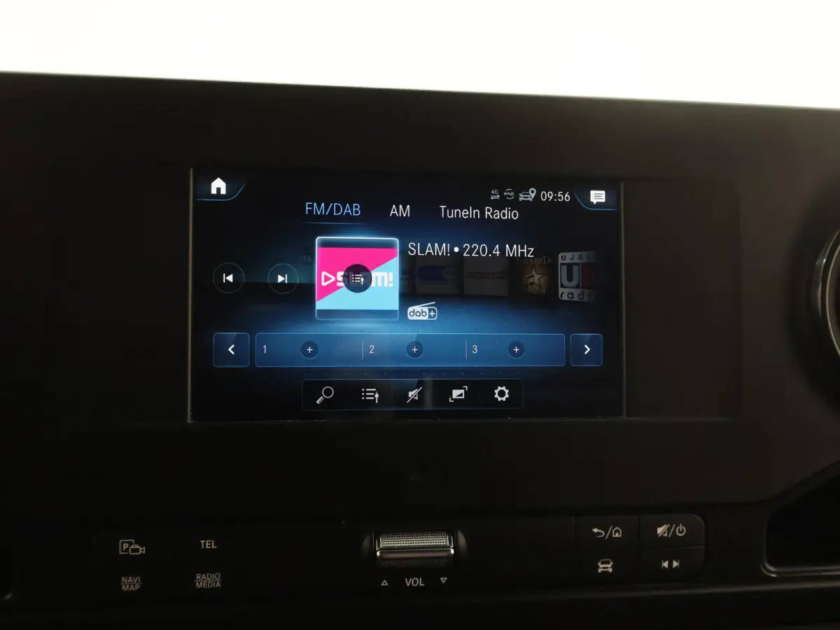317 CDI L3 H2 | Navigatie | Digitale Radio | Airco | Spiegelpakket | Achteruitrijcamera | Dodehoekassistent | Zijwindassistent | Zijmarkeringslichten | Bijrijdersbank | Certified *