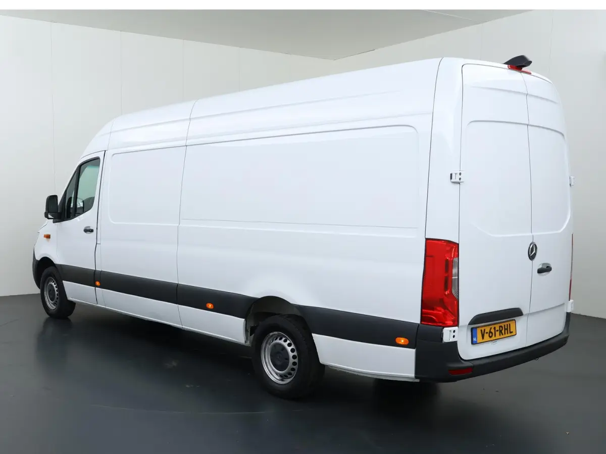 317 CDI L3 H2 | Navigatie | Digitale Radio | Airco | Spiegelpakket | Achteruitrijcamera | Dodehoekassistent | Zijwindassistent | Zijmarkeringslichten | Bijrijdersbank | Certified *