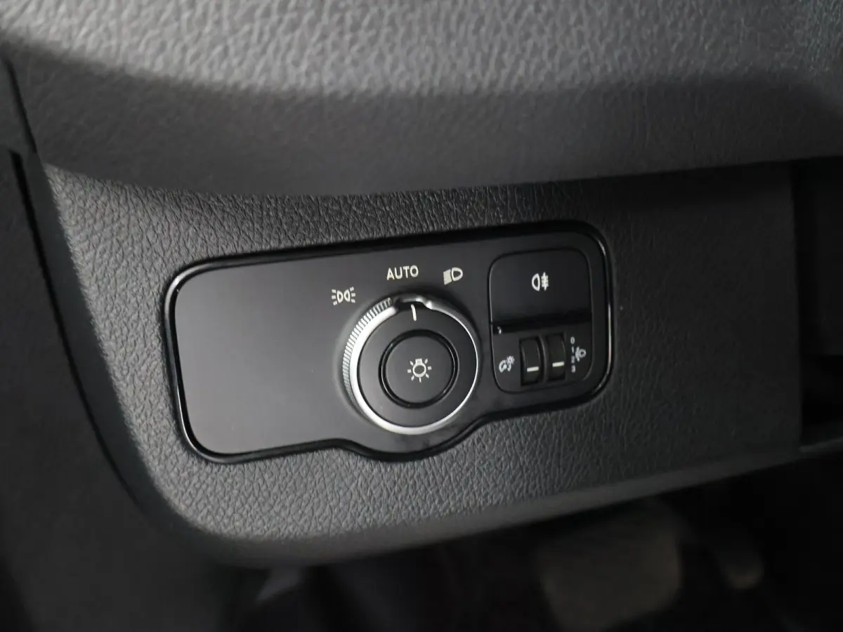 317 CDI L3 H2 | Navigatie | Digitale Radio | Airco | Spiegelpakket | Achteruitrijcamera | Dodehoekassistent | Zijwindassistent | Zijmarkeringslichten | Bijrijdersbank | Certified *