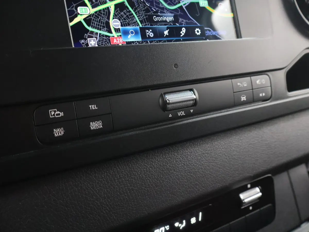 317 CDI L3 H2 | Navigatie | Digitale Radio | Airco | Spiegelpakket | Achteruitrijcamera | Dodehoekassistent | Zijwindassistent | Zijmarkeringslichten | Bijrijdersbank | Certified *