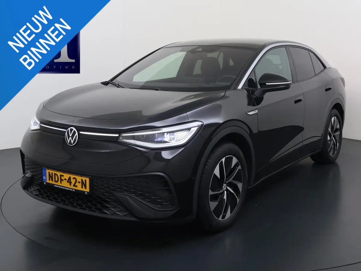 ID.5 Pro 77 kWh PANORAMADAK | ADAPTIVE CRUISE CONTROL | 360° CAMERA | 92% SOH | STOEL VERWARMING | APPLE CARPLAY / ANDROID AUTO