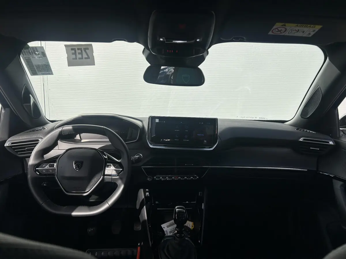 1.2 Turbo 100 Allure | Camera | Navigatie | Cruise Control | Draadloze telefoonlader | Apple Carplay/Android Auto