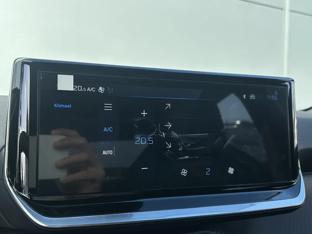1.2 Turbo 100 Allure | Camera | Navigatie | Cruise Control | Draadloze telefoonlader | Apple Carplay/Android Auto