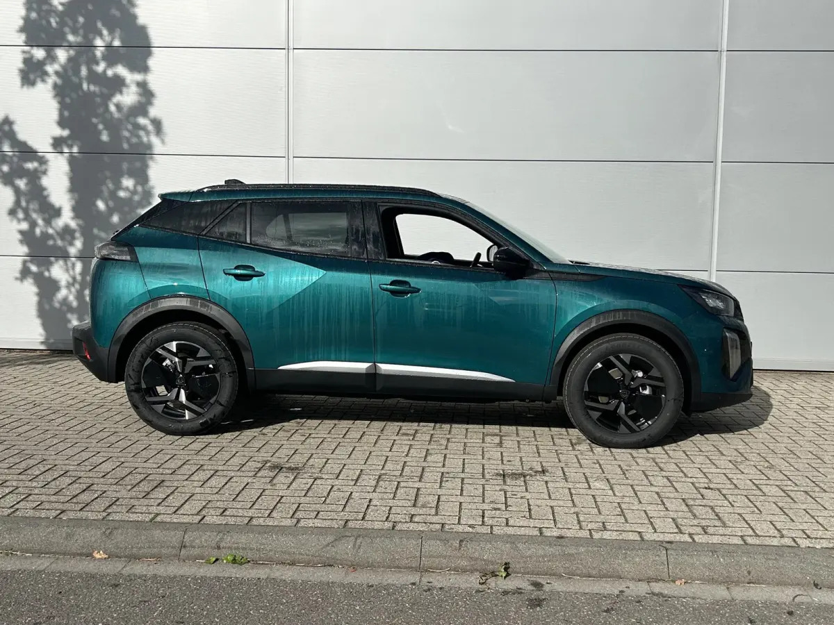 1.2 Turbo 100 Allure | Camera | Navigatie | Cruise Control | Draadloze telefoonlader | Apple Carplay/Android Auto