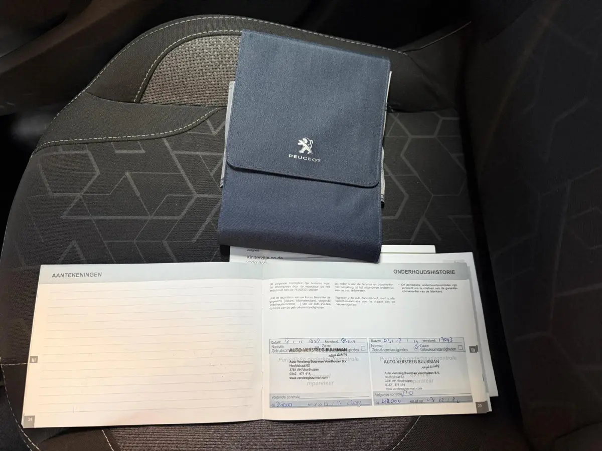 1.2 PureTech Blue Lion | 60.000KM !! | Pano | PDC | Dealer Onderhouden |