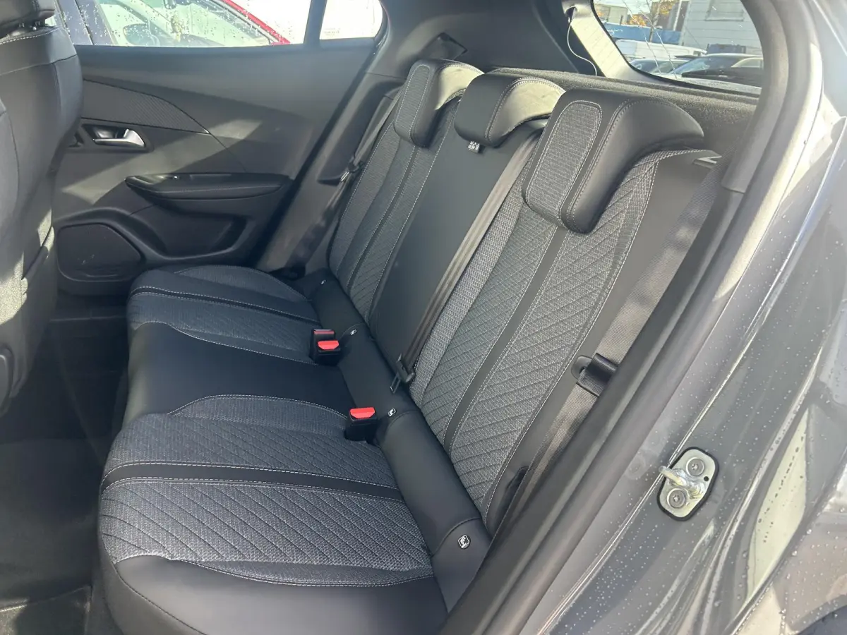 EV Allure 54 kWh | Navigatie | 3 fase lader | Keyless entry | Apple Carplay/Android Auto