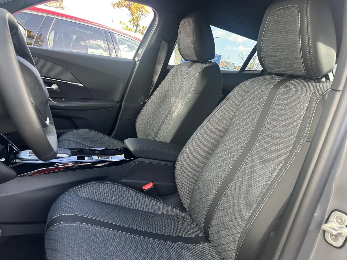 EV Allure 54 kWh | Navigatie | 3 fase lader | Keyless entry | Apple Carplay/Android Auto