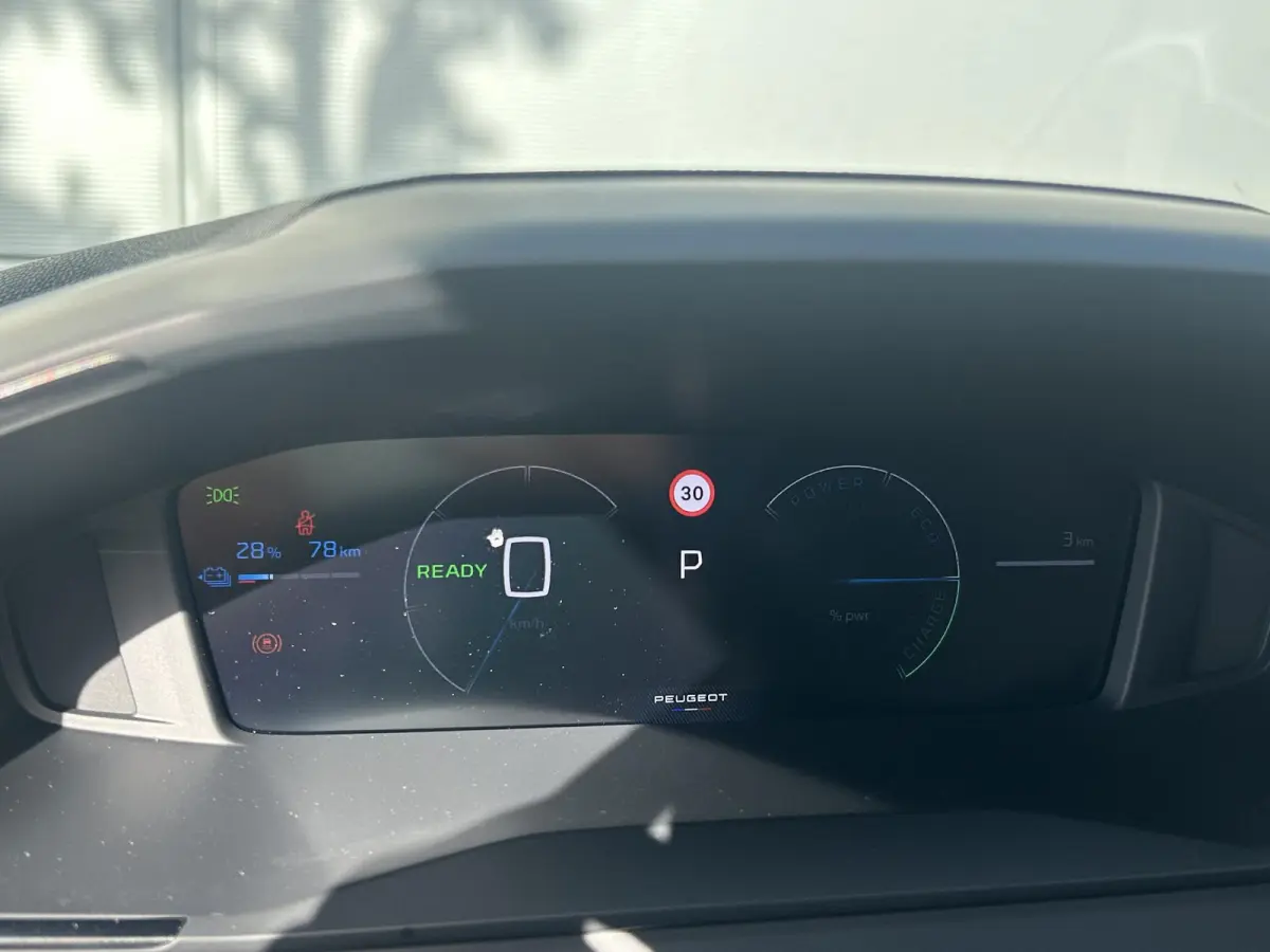 EV Allure 54 kWh | Navigatie | 3 fase lader | Keyless entry | Apple Carplay/Android Auto