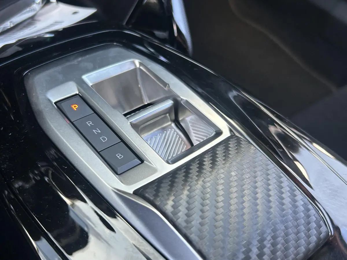 EV Allure 54 kWh | Navigatie | 3 fase lader | Keyless entry | Apple Carplay/Android Auto