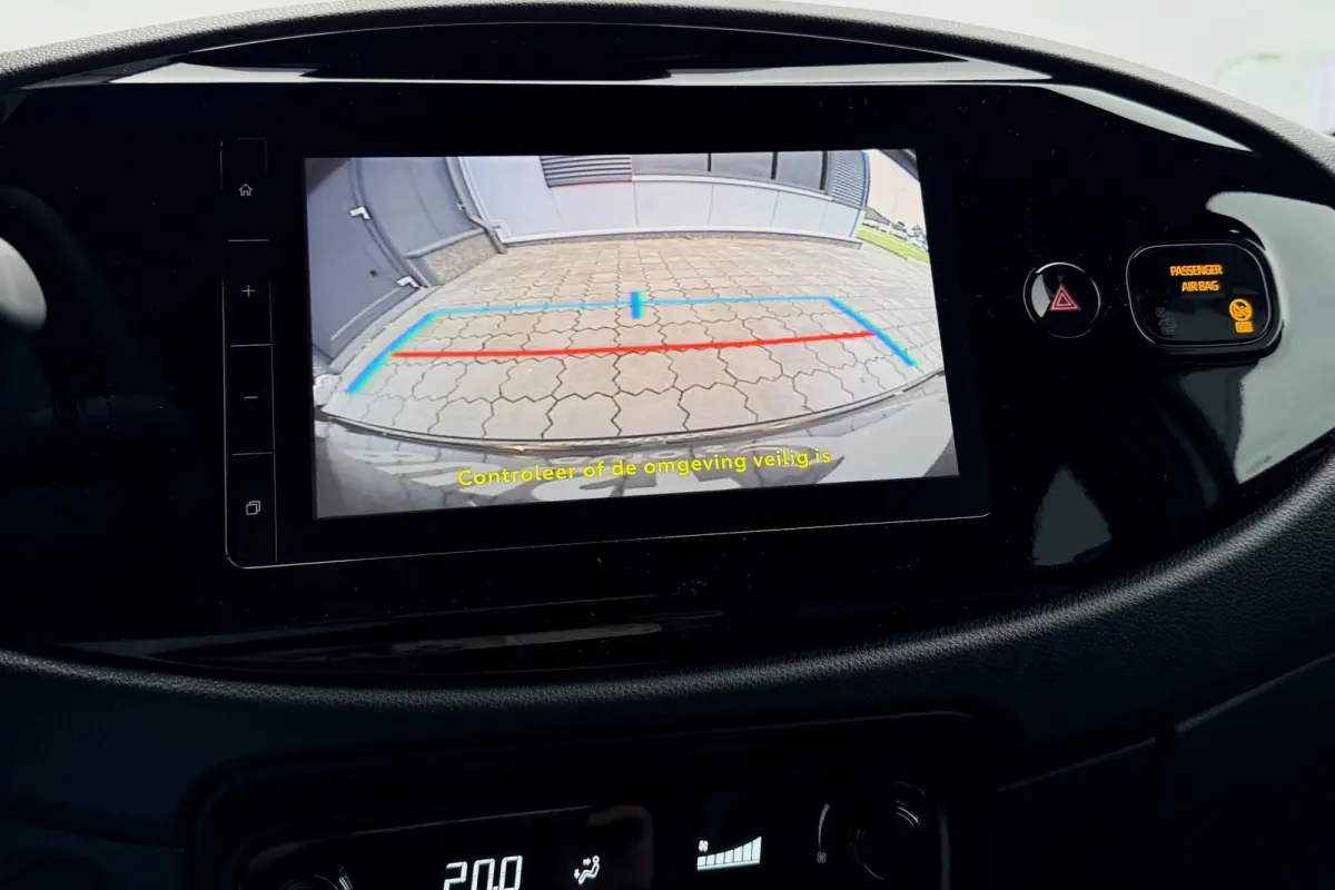 Hybrid 115 pulse 17" STOELVERWARMING LED CARPLAY NIEUWE AUTO! 4X OP VOORRAAD!