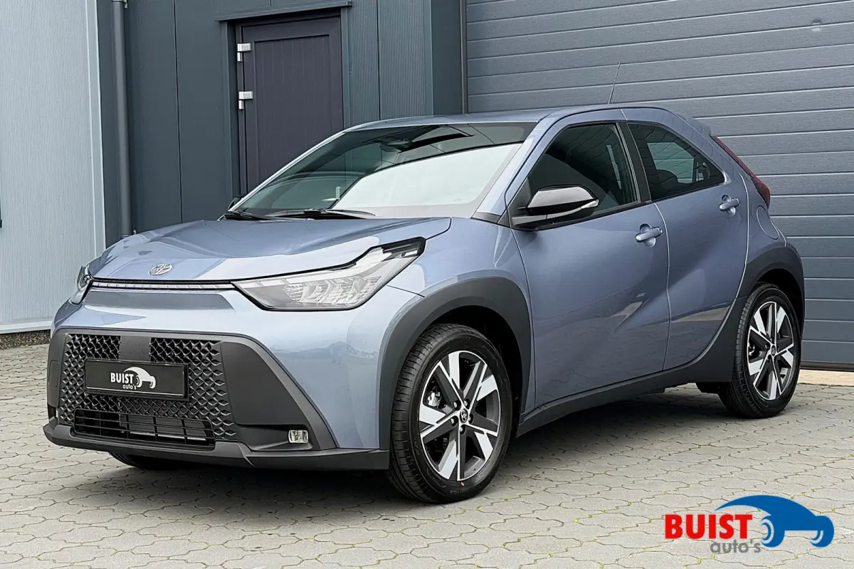 Hybrid 115 pulse 17" STOELVERWARMING LED CARPLAY NIEUWE AUTO! 4X OP VOORRAAD!