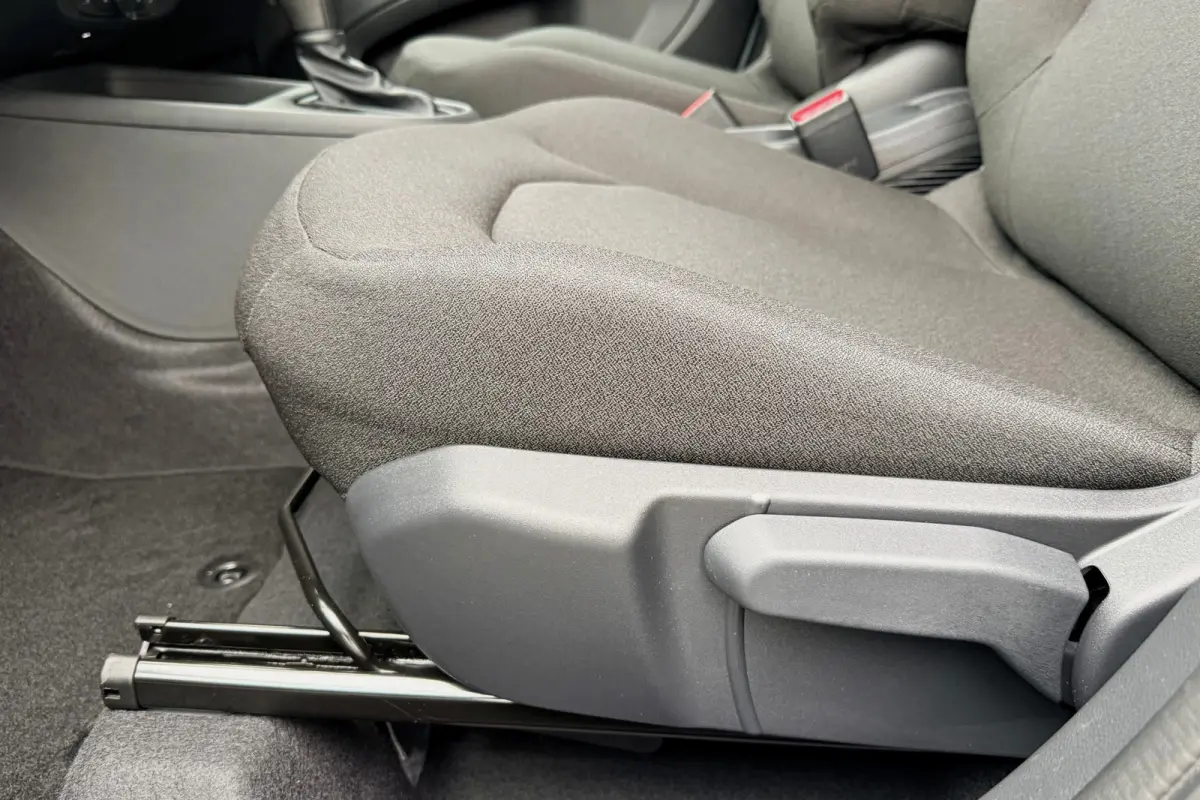 Hybrid 115 pulse 17" STOELVERWARMING LED CARPLAY NIEUWE AUTO! 4X OP VOORRAAD!