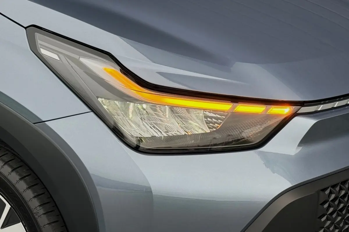 Hybrid 115 pulse 17" STOELVERWARMING LED CARPLAY NIEUWE AUTO! 4X OP VOORRAAD!