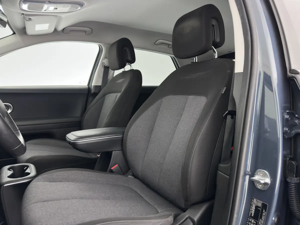 Style 58 kWh (3-Fase-11kW) {SoH-86%} (INCL.BTW) *HEAT-PUMP | FULL-LED | ADAPTIVE-CRUISE | COMFORT-SEATS | CAMERA | KEYLESS | PRIVACY-GLASS | DAB+ | ECC | PDC | CRUISE | TOWBAR | 19''ALU*