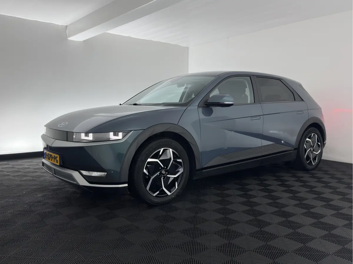 Style 58 kWh (3-Fase-11kW) {SoH-86%} (INCL.BTW) *HEAT-PUMP | FULL-LED | ADAPTIVE-CRUISE | COMFORT-SEATS | CAMERA | KEYLESS | PRIVACY-GLASS | DAB+ | ECC | PDC | CRUISE | TOWBAR | 19''ALU*