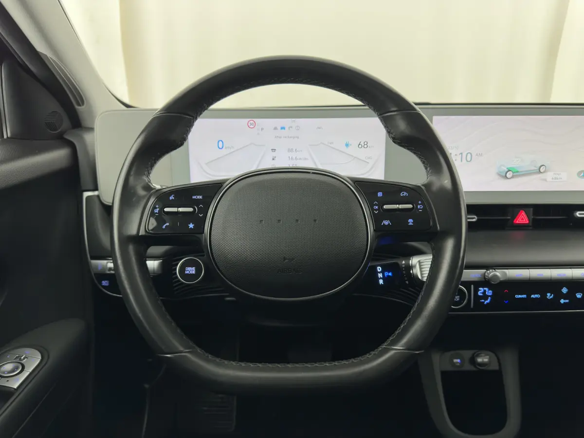 Style 58 kWh (3-Fase-11kW) {SoH-86%} (INCL.BTW) *HEAT-PUMP | FULL-LED | ADAPTIVE-CRUISE | COMFORT-SEATS | CAMERA | KEYLESS | PRIVACY-GLASS | DAB+ | ECC | PDC | CRUISE | TOWBAR | 19''ALU*