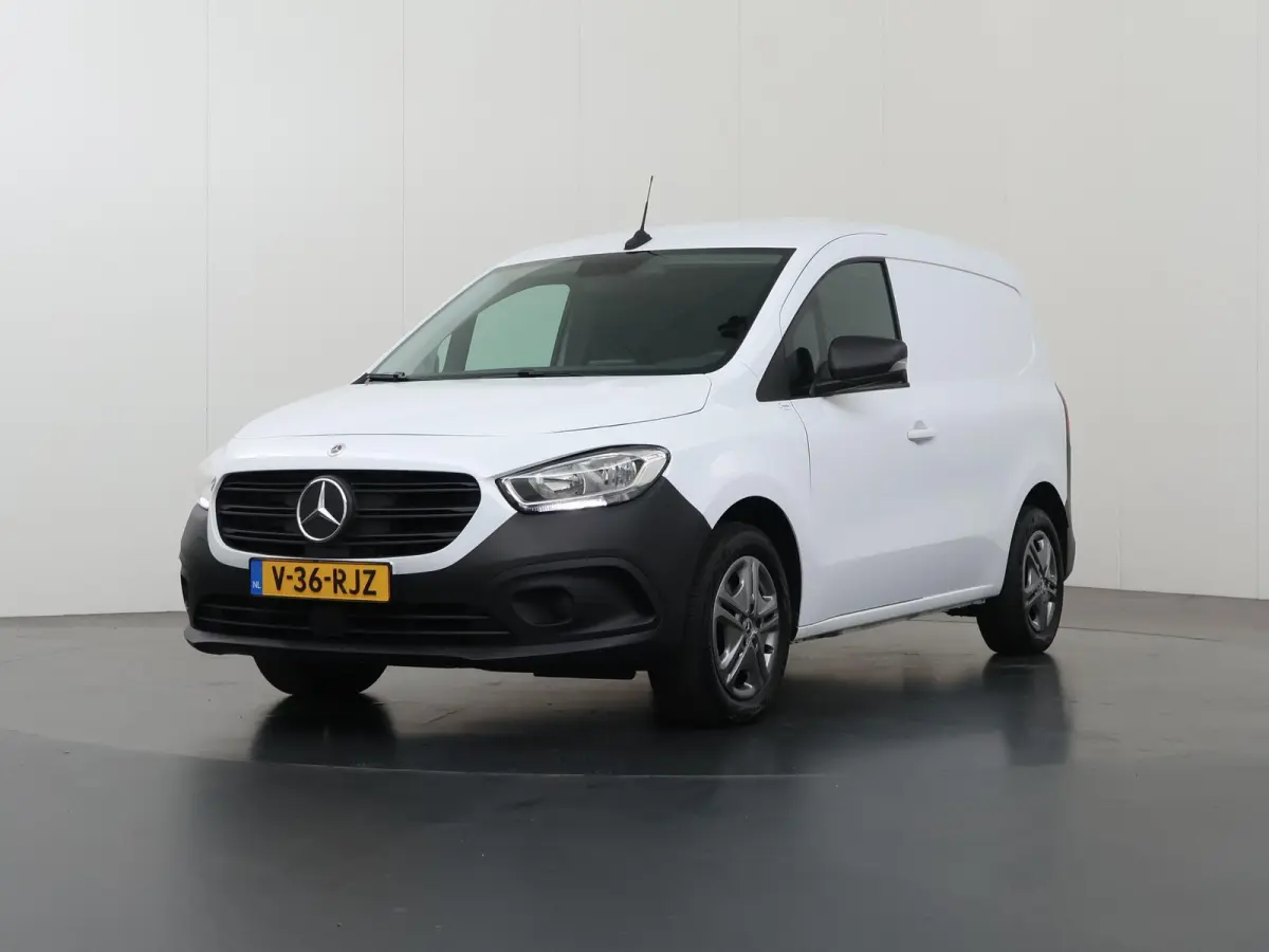 112 Pro L1 51 kWh | 280 KM RANGE | NAVIGATIE | PARKEERSENSOREN | 2-ZITS | TREKHAAK