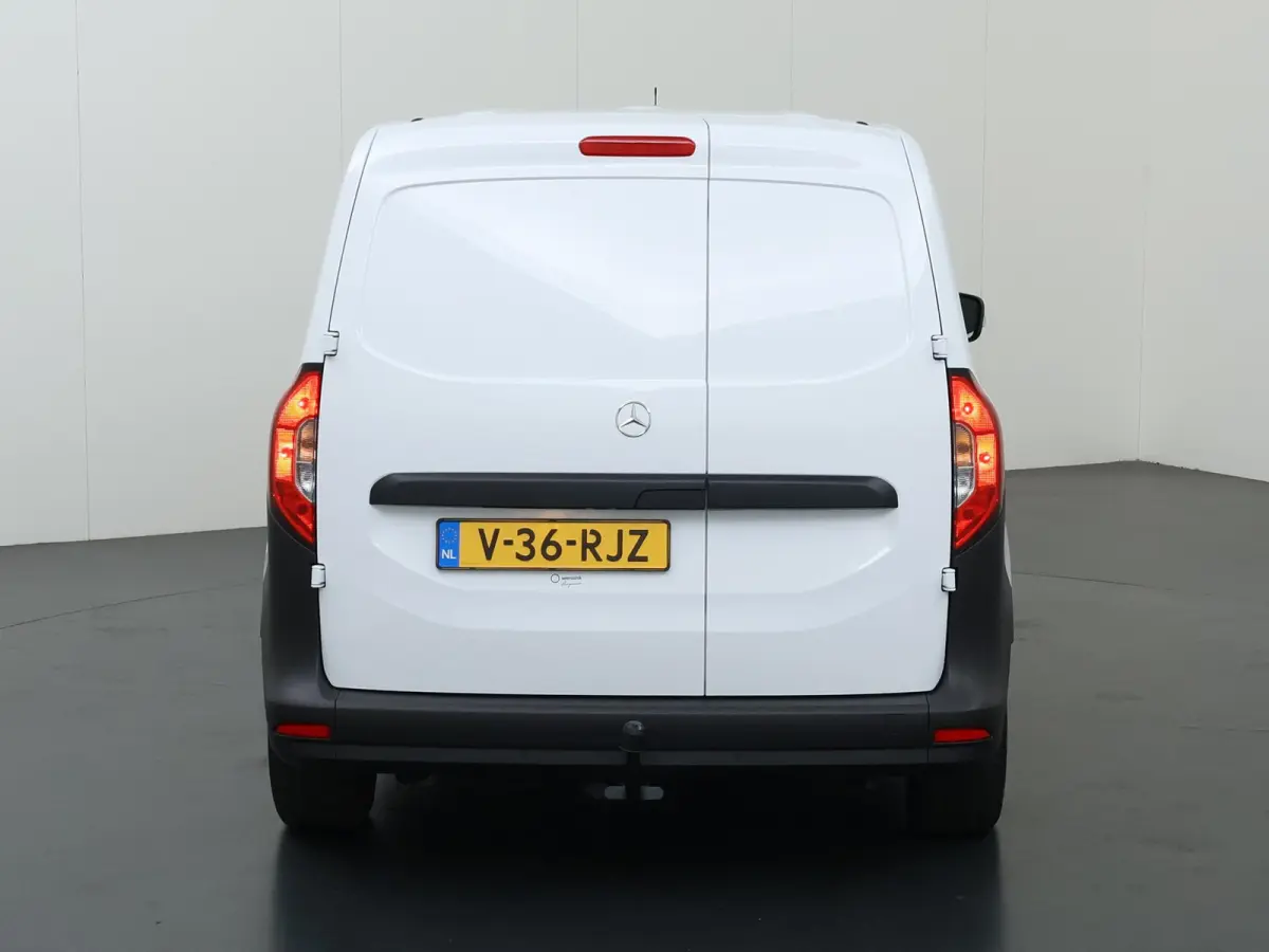 112 Pro L1 51 kWh | 280 KM RANGE | NAVIGATIE | PARKEERSENSOREN | 2-ZITS | TREKHAAK
