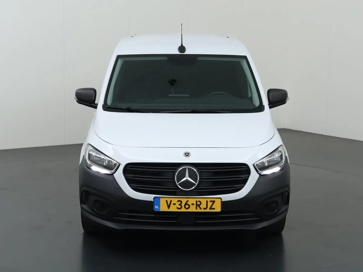 112 Pro L1 51 kWh | 280 KM RANGE | NAVIGATIE | PARKEERSENSOREN | 2-ZITS | TREKHAAK