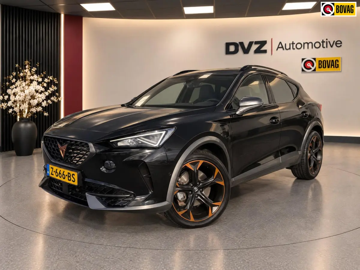 1.4 e-Hybrid Business | 19" LMV Copper | Camera | ACC | Sfeer