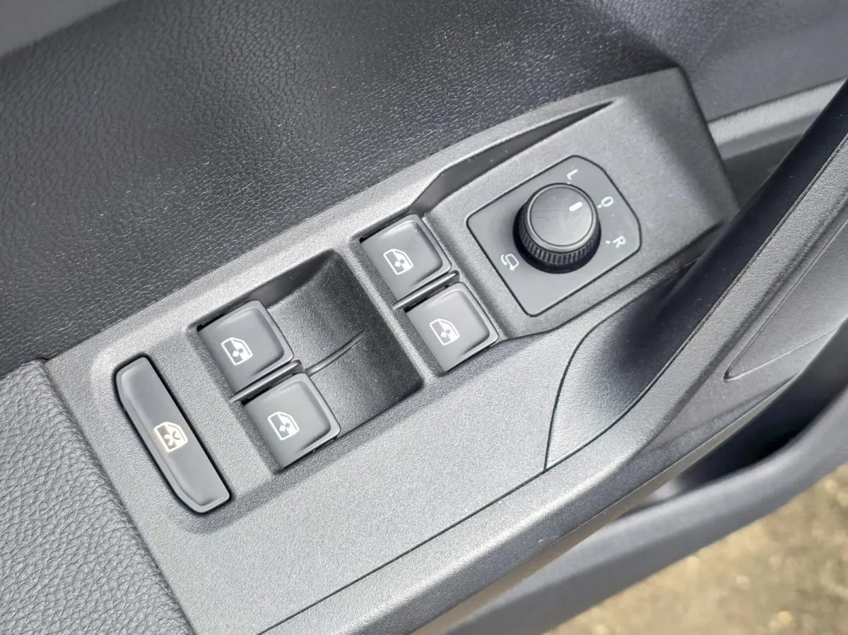 1.0 TSI 2021|CRUISE|CARPLAY|LANE ASSIST|LMV 15''
