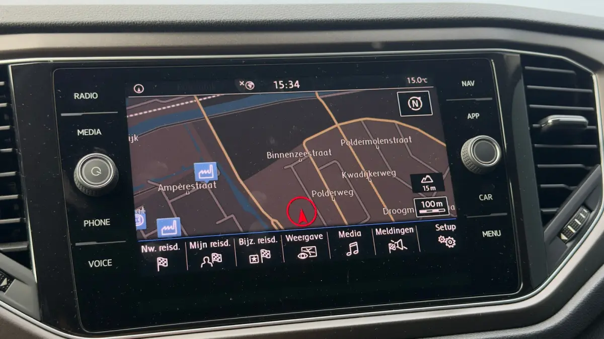 115pk 1.0 TSI Life Business | Carplay | Stoelverwarming | Airco | Navigatie | 17" |