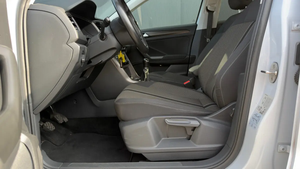 115pk 1.0 TSI Life Business | Carplay | Stoelverwarming | Airco | Navigatie | 17" |