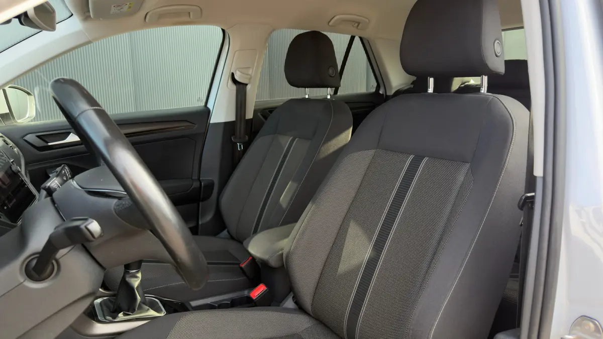 115pk 1.0 TSI Life Business | Carplay | Stoelverwarming | Airco | Navigatie | 17" |