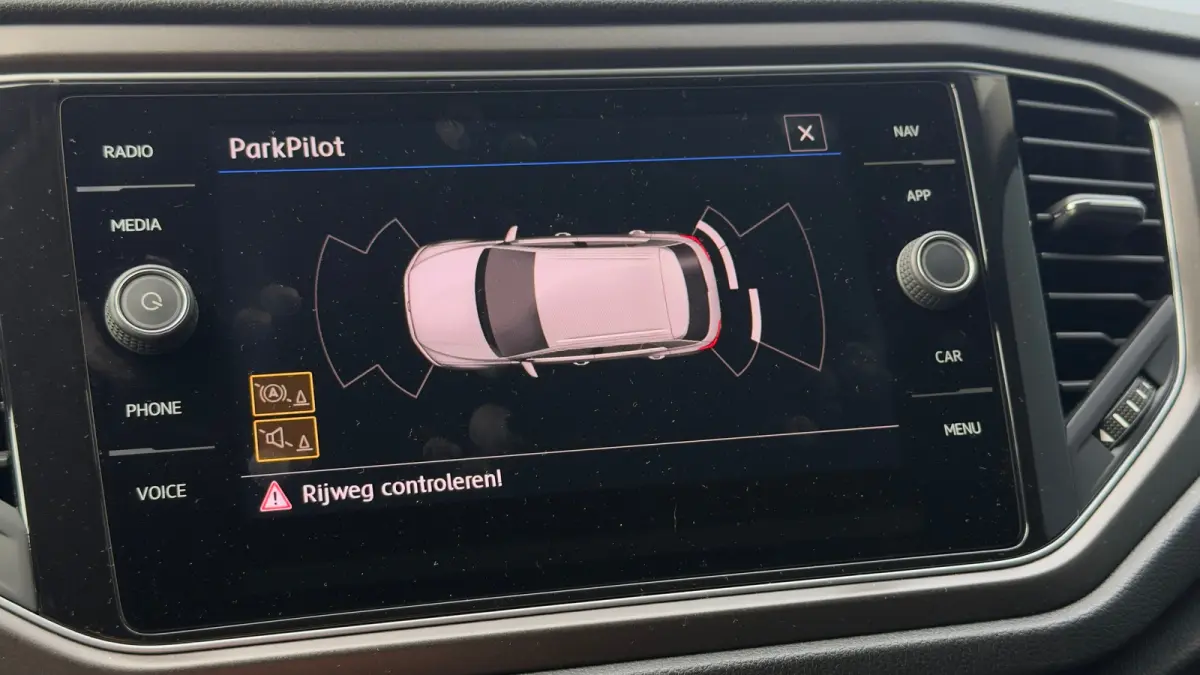 115pk 1.0 TSI Life Business | Carplay | Stoelverwarming | Airco | Navigatie | 17" |