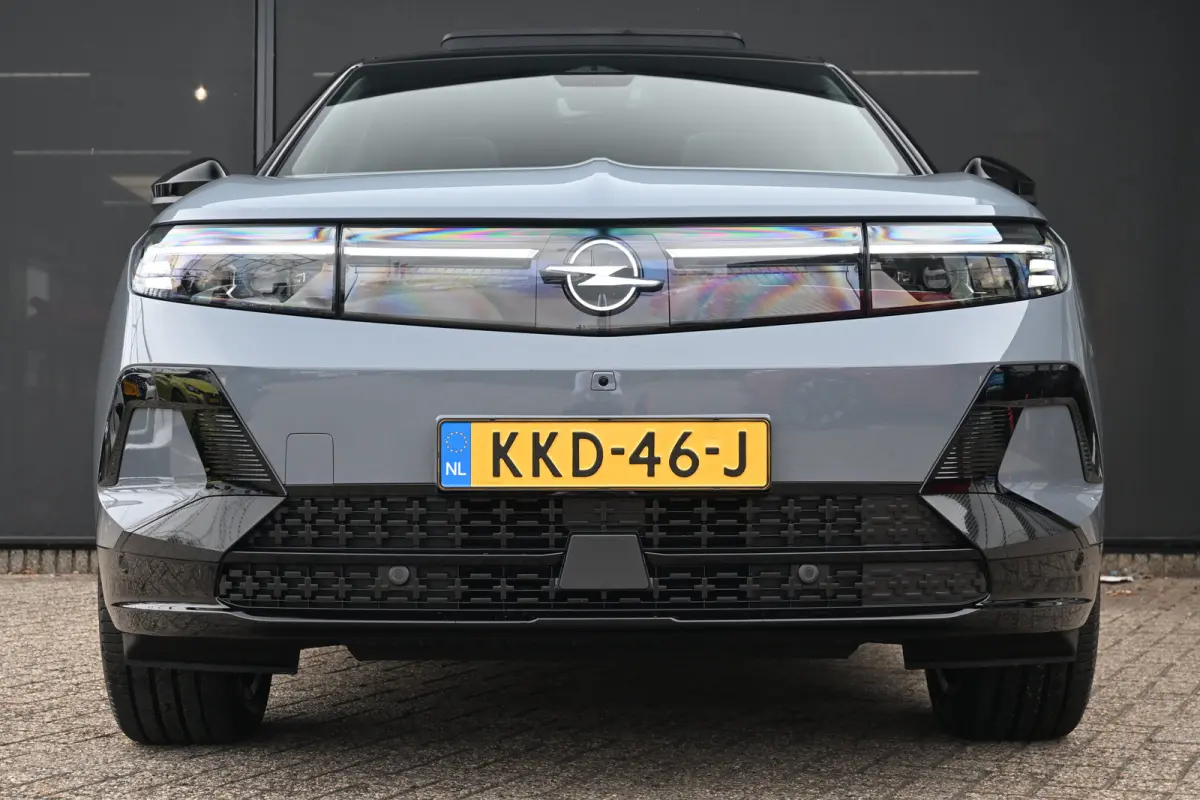 Ultimate AWD 73 kWh 325pk Tot 8 Jaar Garantie! | Vol-Leder | LED-Matrix | Stoelmassage | Stuur/Stoelverwarming | Adaptive Cruise | Elektr. Achterklep | !!