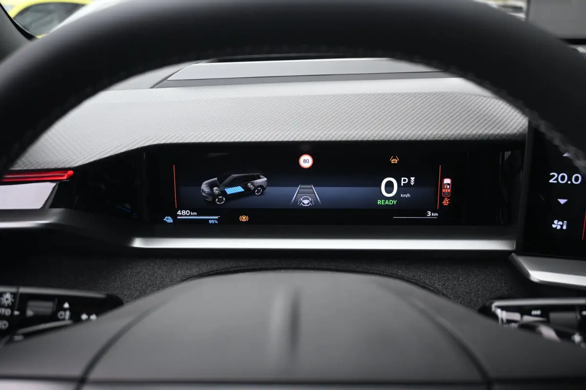 Ultimate AWD 73 kWh 325pk Tot 8 Jaar Garantie! | Vol-Leder | LED-Matrix | Stoelmassage | Stuur/Stoelverwarming | Adaptive Cruise | Elektr. Achterklep | !!