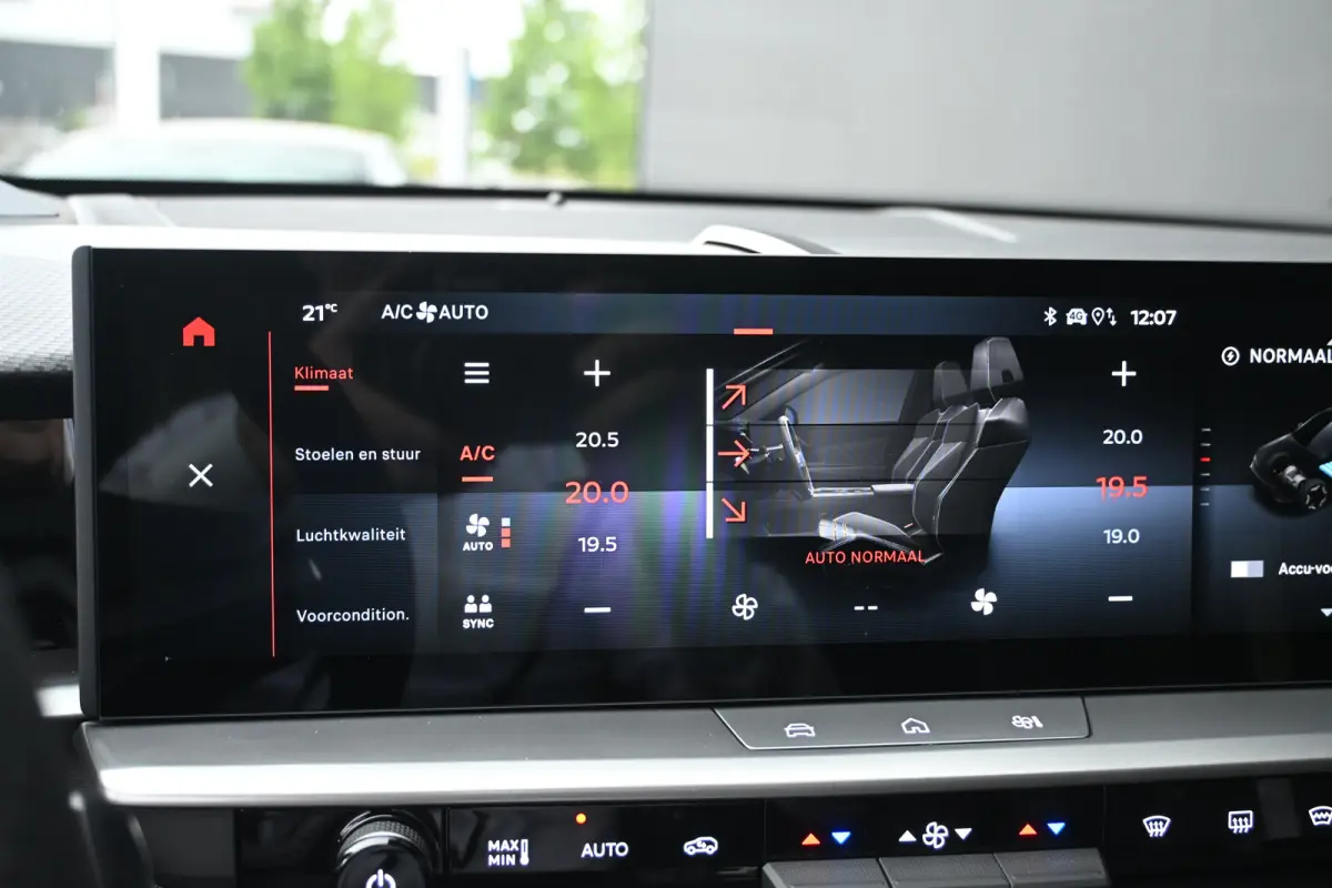 Ultimate AWD 73 kWh 325pk Tot 8 Jaar Garantie! | Vol-Leder | LED-Matrix | Stoelmassage | Stuur/Stoelverwarming | Adaptive Cruise | Elektr. Achterklep | !!