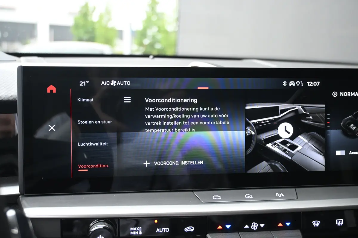 Ultimate AWD 73 kWh 325pk Tot 8 Jaar Garantie! | Vol-Leder | LED-Matrix | Stoelmassage | Stuur/Stoelverwarming | Adaptive Cruise | Elektr. Achterklep | !!