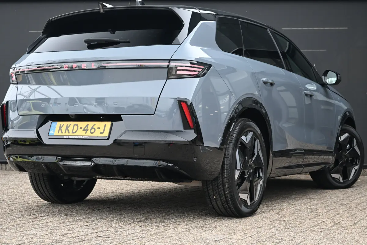 Ultimate AWD 73 kWh 325pk Tot 8 Jaar Garantie! | Vol-Leder | LED-Matrix | Stoelmassage | Stuur/Stoelverwarming | Adaptive Cruise | Elektr. Achterklep | !!