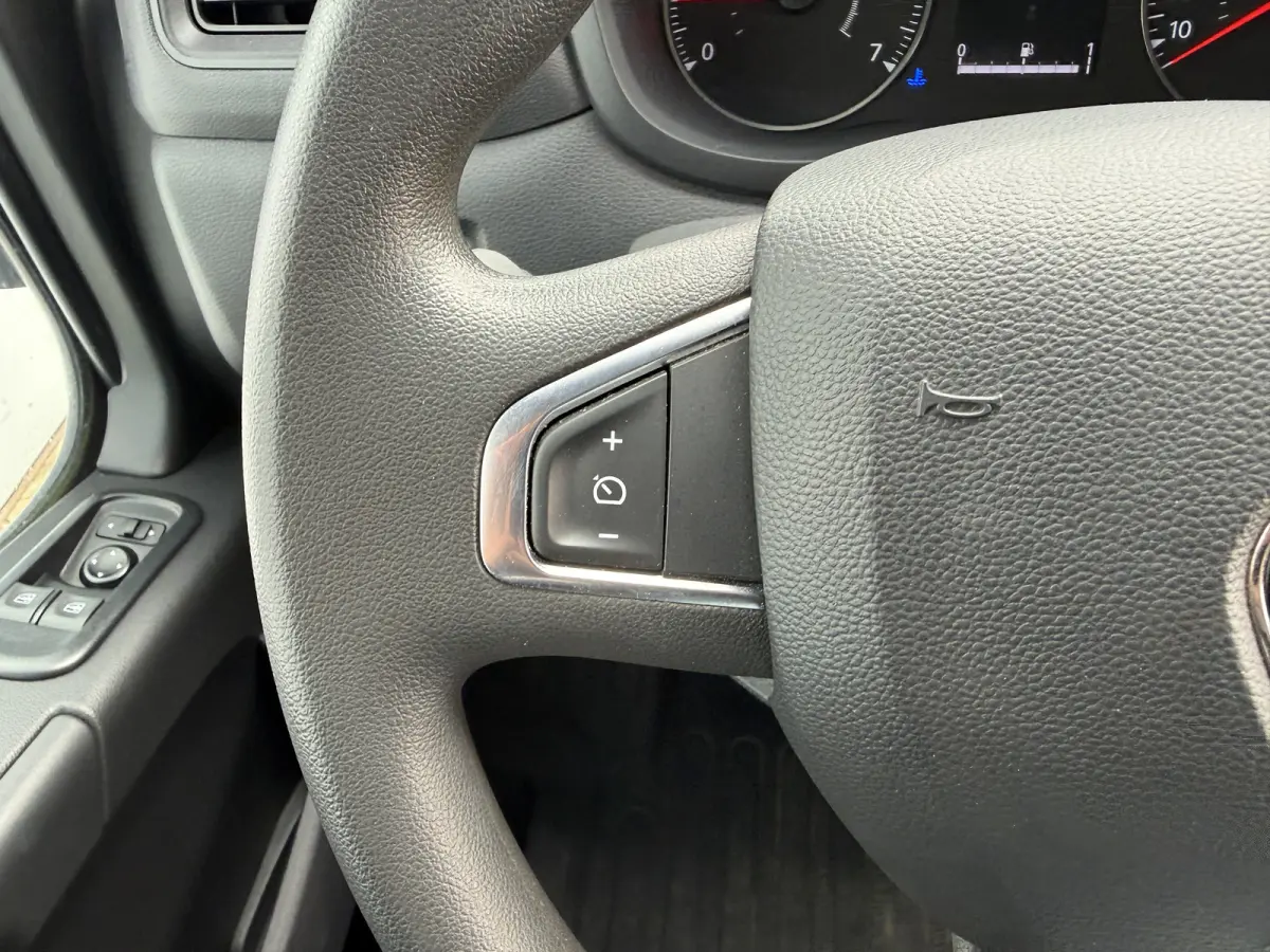 L3H3 LED Cruise Control Airco Bluetooth