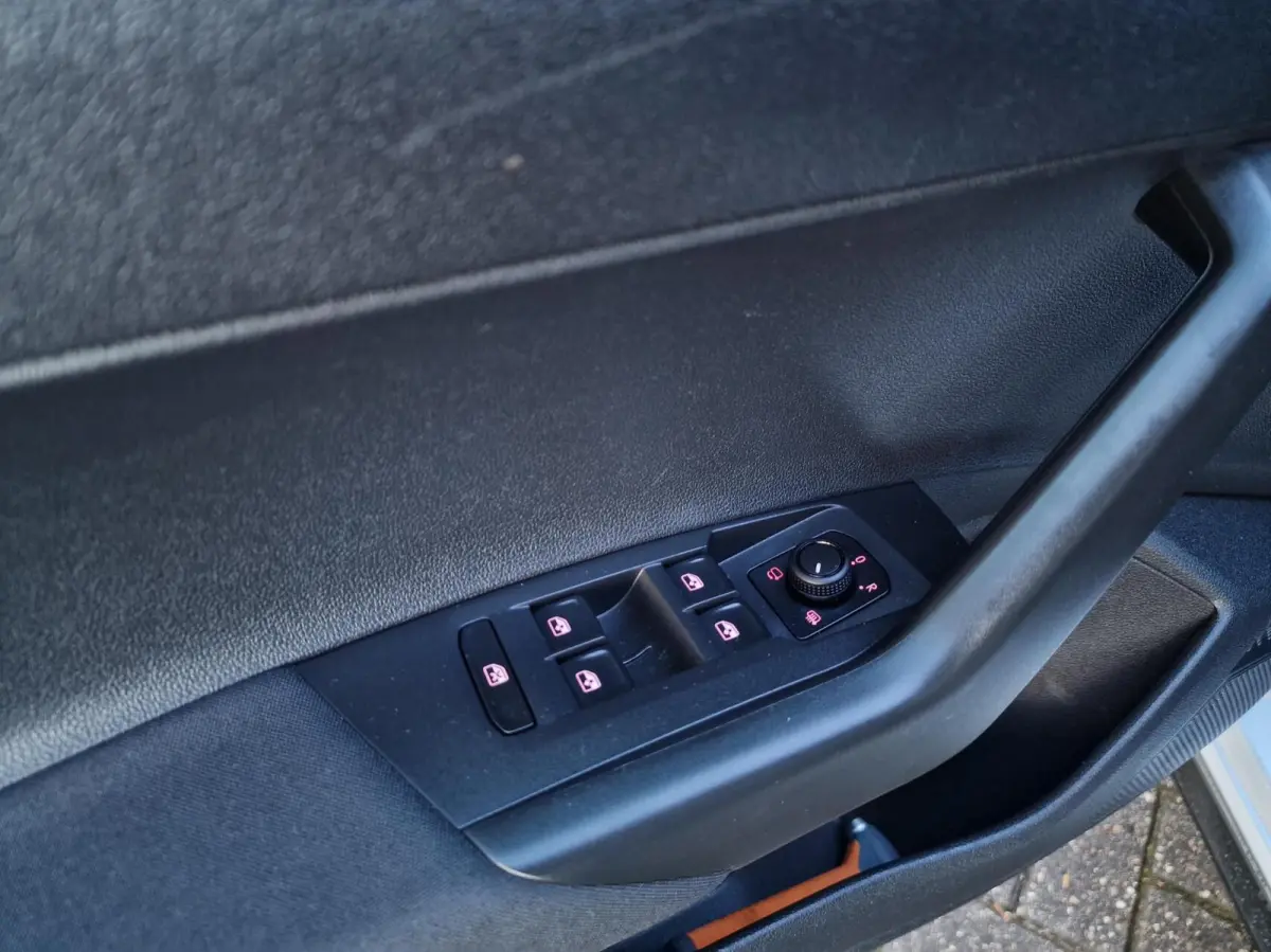 1.0 TSI DSG Comfortline|R-line|LED|ACC|Navi|Carplay|Airco|Camera|Automaat|