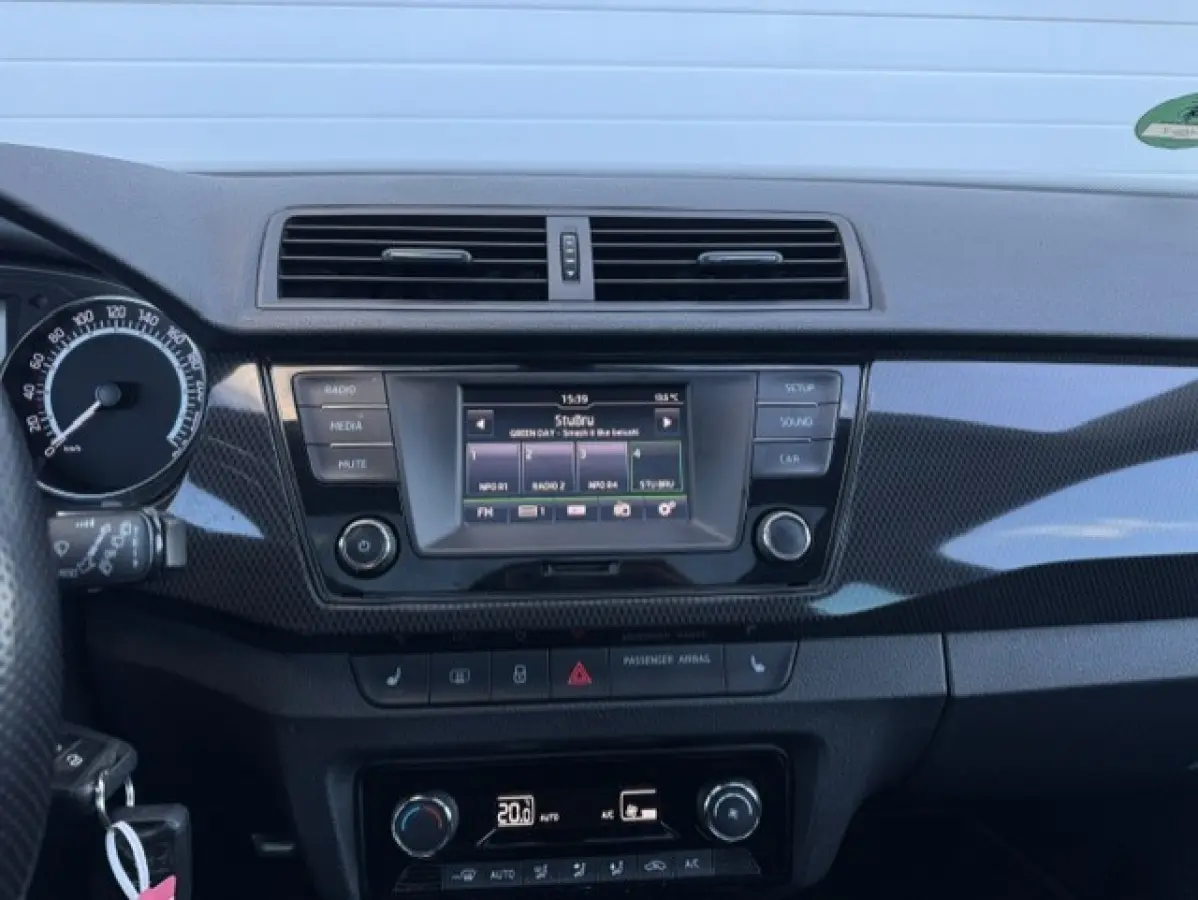 1.0 TSI Monte Carlo -LED-Stoelverwarming-Climate-Panorama dak - Sportstoelen - Parkeersensoren - 12 maanden garantie