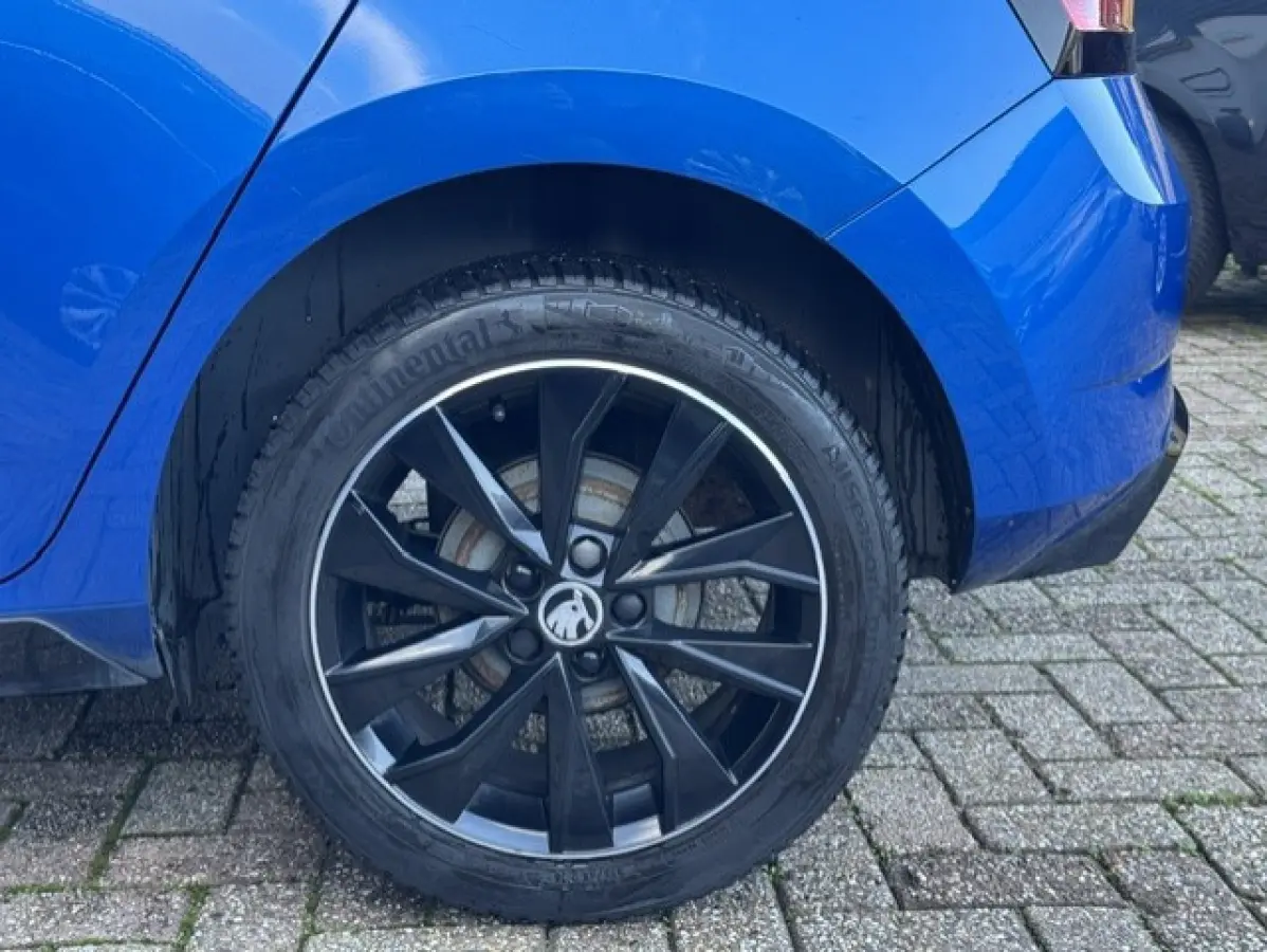 1.0 TSI Monte Carlo -LED-Stoelverwarming-Climate-Panorama dak - Sportstoelen - Parkeersensoren - 12 maanden garantie
