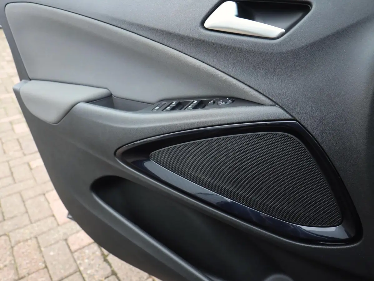 1.2 Turbo 120 Jaar (Vol-Opties!) NL-auto