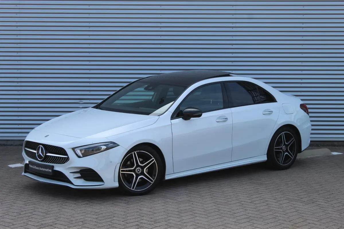180 AMG Line/Pano/Dodehoek/Sfeer/Trekhaak
