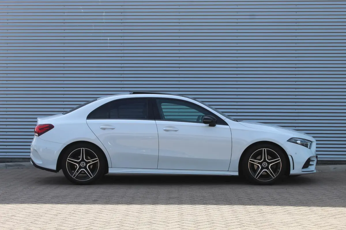 180 AMG Line/Pano/Dodehoek/Sfeer/Trekhaak