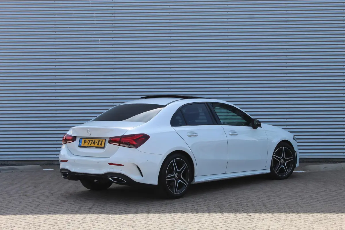 180 AMG Line/Pano/Dodehoek/Sfeer/Trekhaak