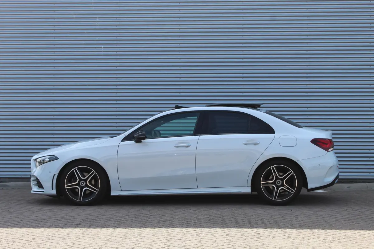 180 AMG Line/Pano/Dodehoek/Sfeer/Trekhaak
