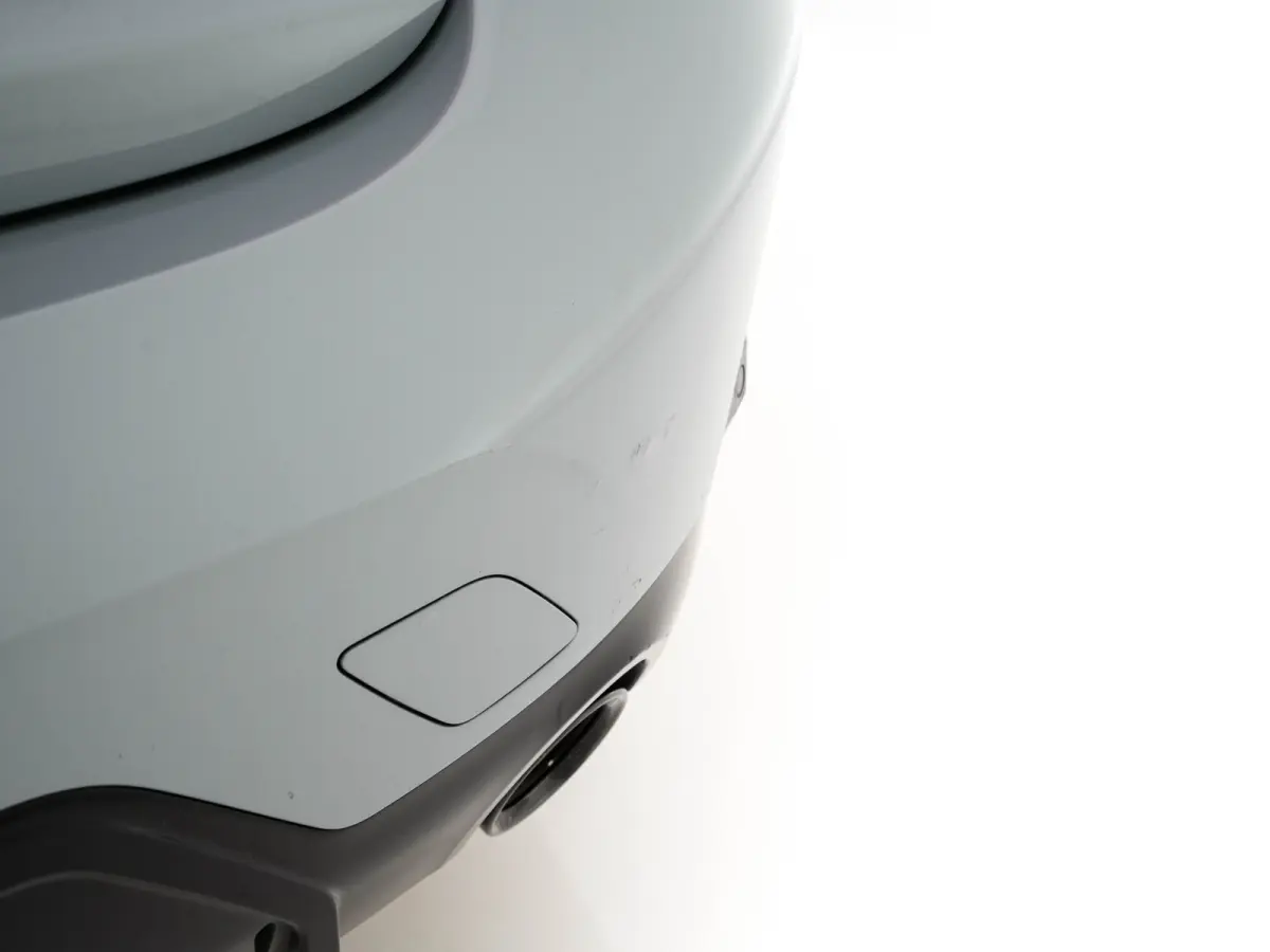 320e M-Sportpack (Plug-in) (INCL.BTW) *LEATHER-MICROFIBRE | FULL-LED | SPORTSEATS | WIDESCREEN-DIGI-COCKPIT | AMBIENT-LIGHT | DAB+ | PRIVACY-GLASS | NAVI-FULLMAP | ECC | PDC | 18''ALU*