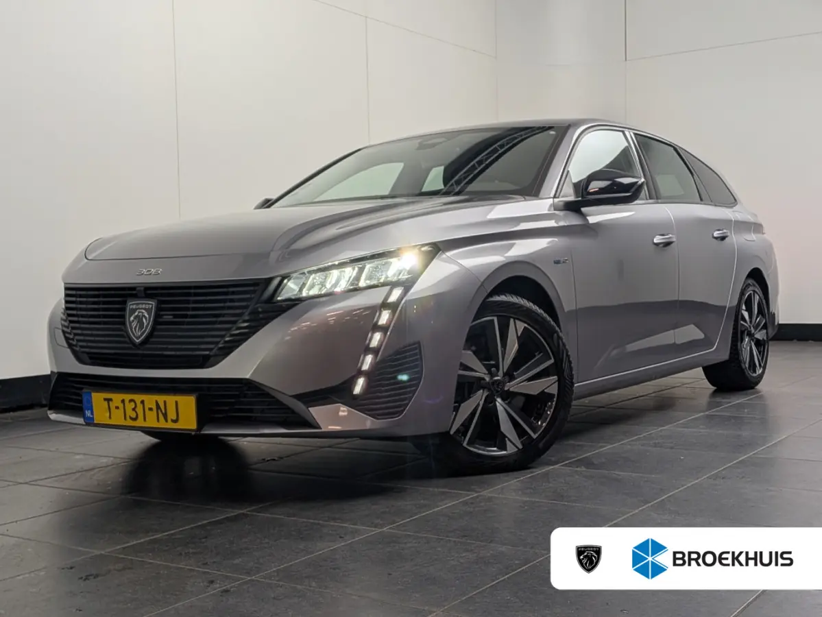 1.6 Plug-in Hybrid 180 Active Pack Business | Dealer Onderhouden! | Trekhaak | Stoelverwarming | LED | Clima | Cruise Control | Navi | Parkeersensoren | Lichtmetalen Velgen