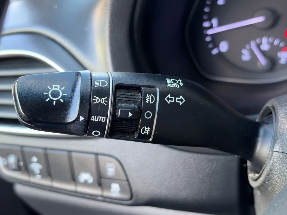 1.4 T-GDI 140pk Premium | Camera | Trekhaak | Climate controle | Carplay | Cruise controle | Half leder | Navigatie | Parkeersensoren