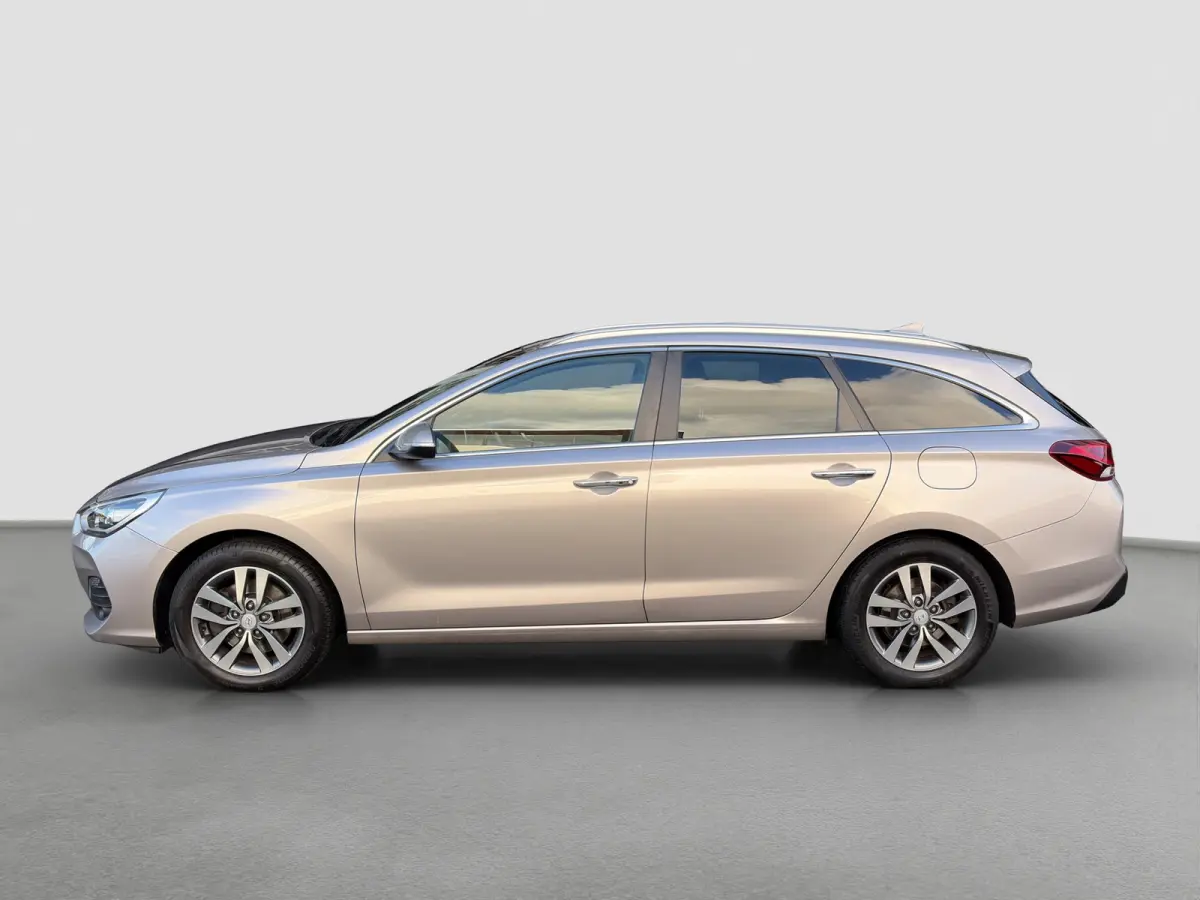 1.4 T-GDI 140pk Premium | Camera | Trekhaak | Climate controle | Carplay | Cruise controle | Half leder | Navigatie | Parkeersensoren