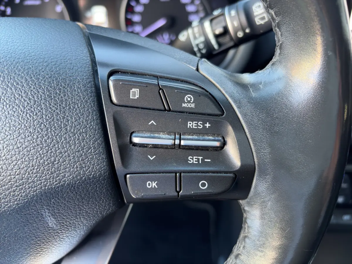 1.4 T-GDI 140pk Premium | Camera | Trekhaak | Climate controle | Carplay | Cruise controle | Half leder | Navigatie | Parkeersensoren