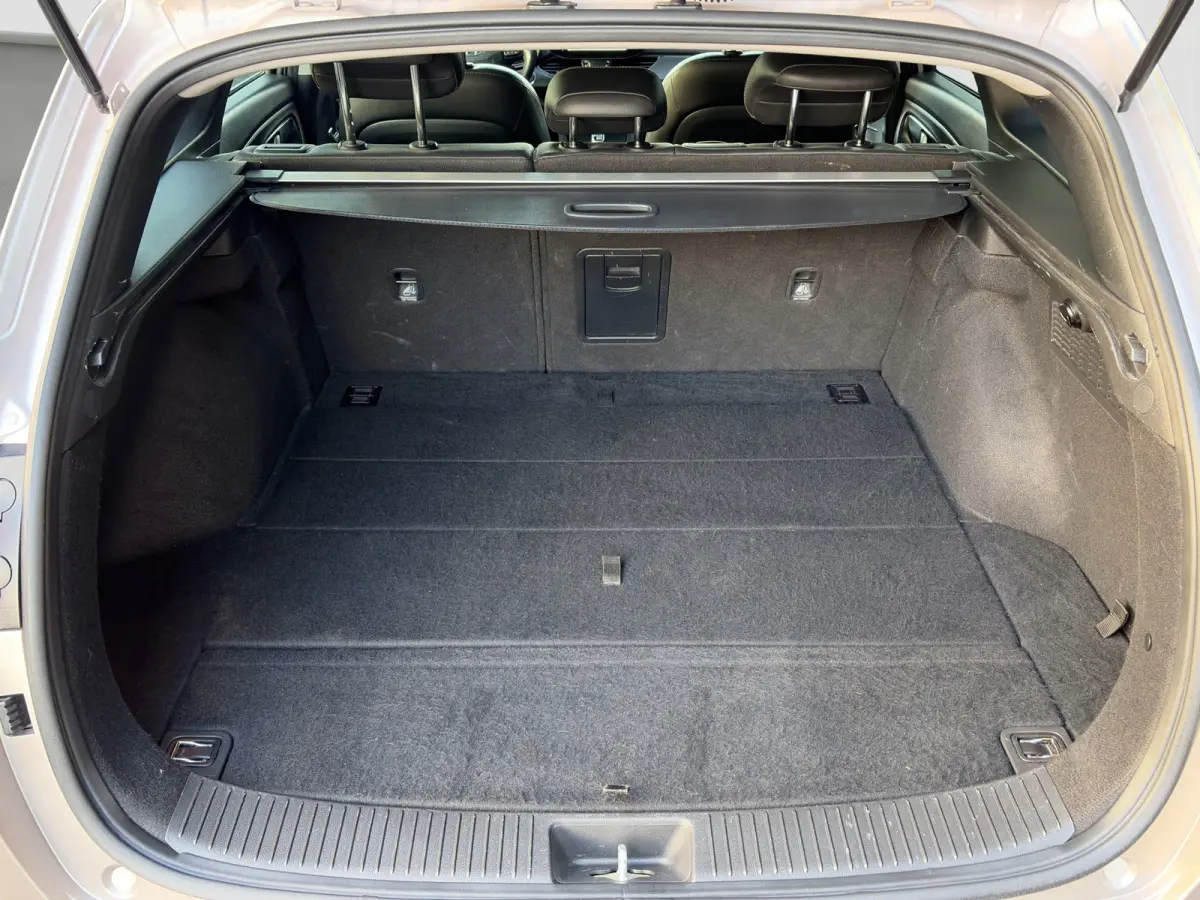 1.4 T-GDI 140pk Premium | Camera | Trekhaak | Climate controle | Carplay | Cruise controle | Half leder | Navigatie | Parkeersensoren