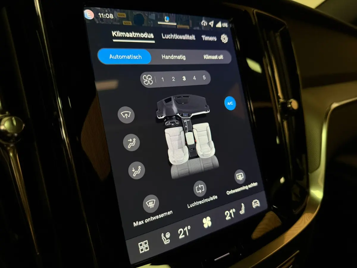 T8 AWD Recharge Plus Dark | Vol! | Schuifdak | Trekhaak | 360 Camera | Head-Up Display | 455pk | All Season banden | Harman Kardon | Adaptieve Cruise Control | Stoelverwarming voor+achter | 